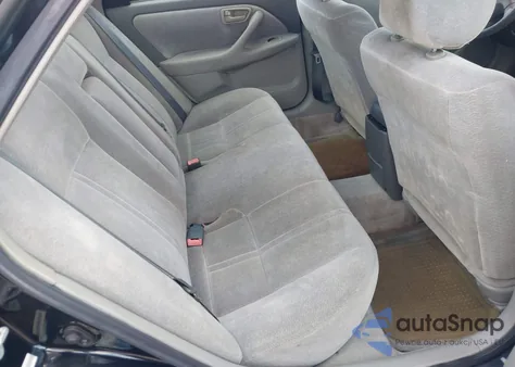 1998 Toyota Camry Le z USA, uszkodzony, nr VIN 4T1BG22K0WU338168